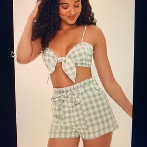 NWOT Green gingham shorts
